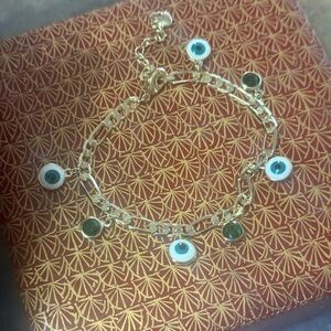 NWOT Gold Tone Evil Eye Fashion Bracelet